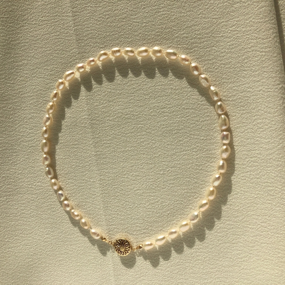 Real Pearl Necklace with Filigree Clasp